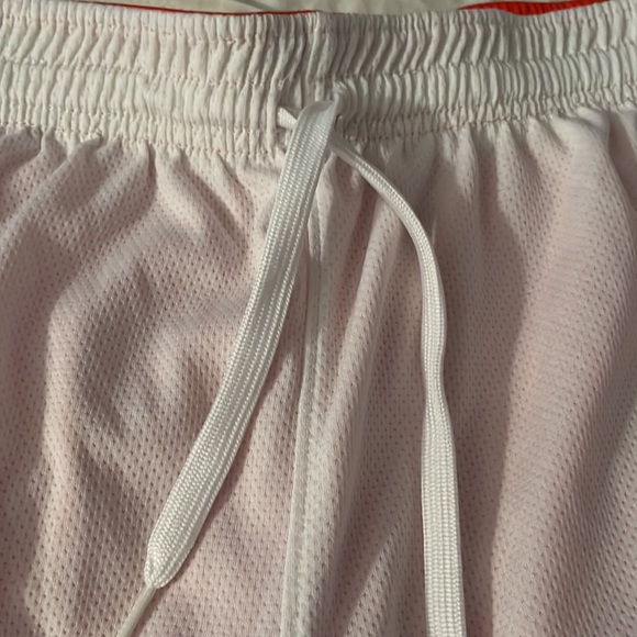 Shorts - Picture 5 of 7